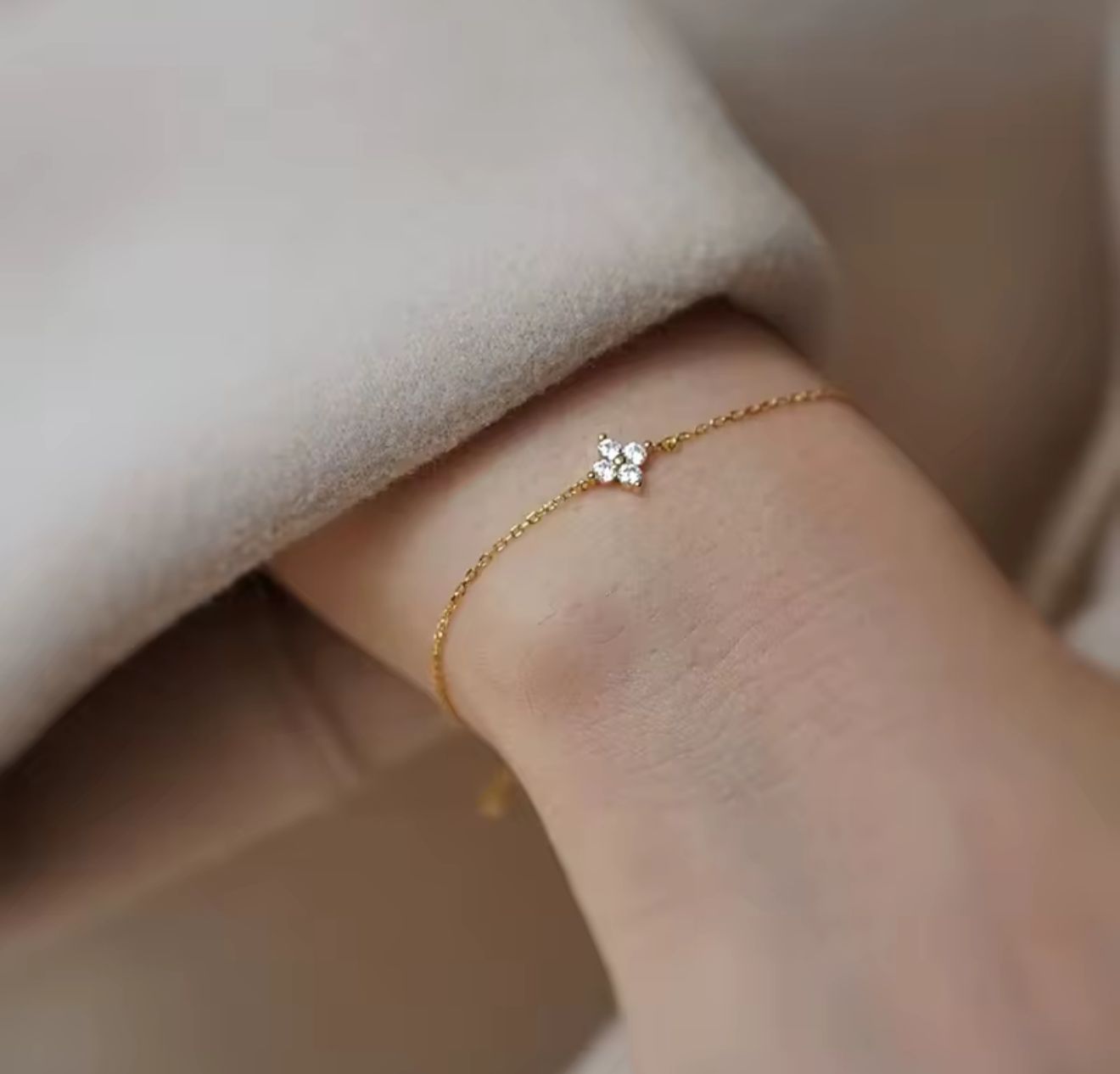 Luna bloom bracelet