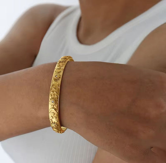 Jiselle Open Cuff