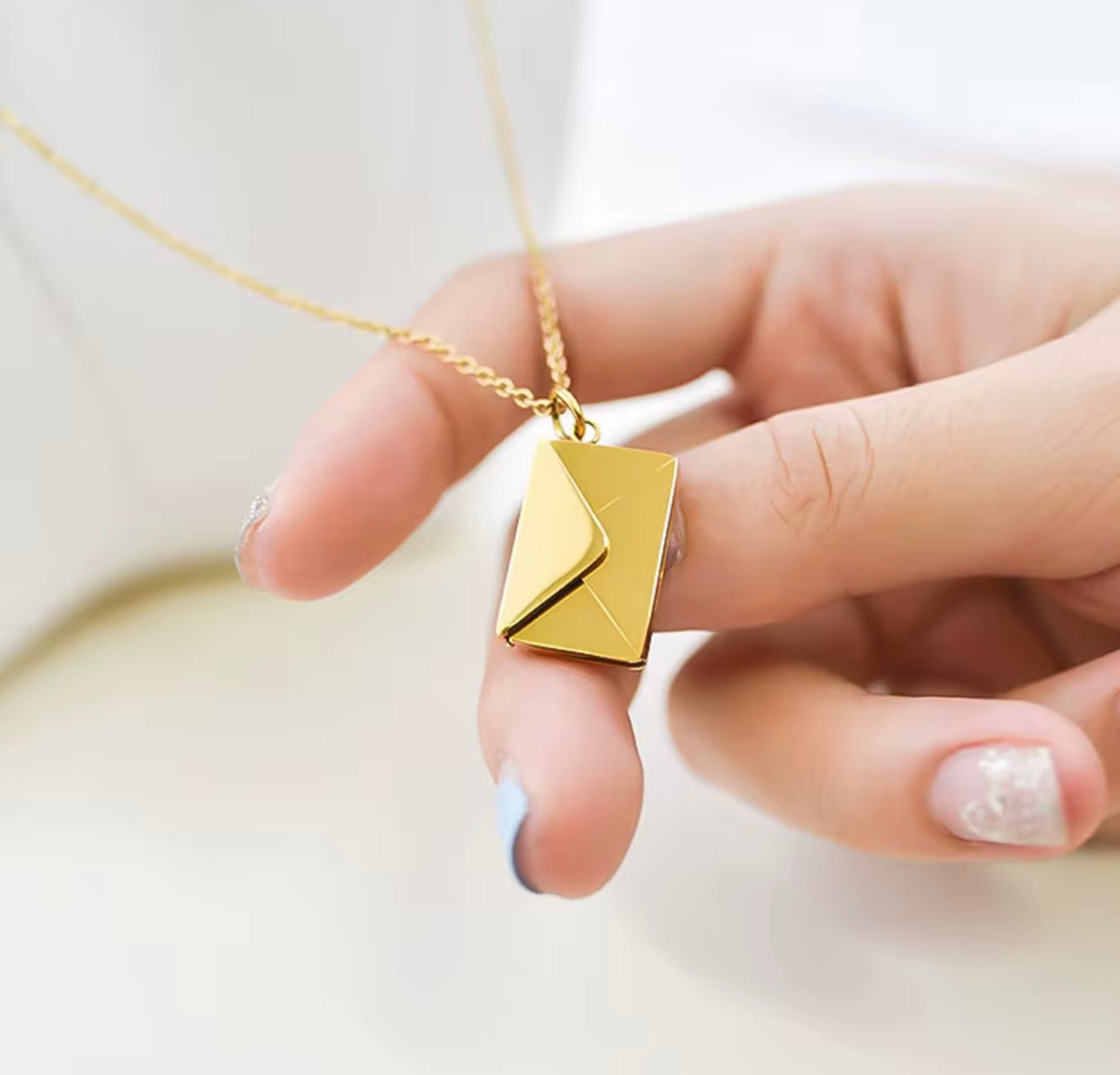 Envelope love you necklace