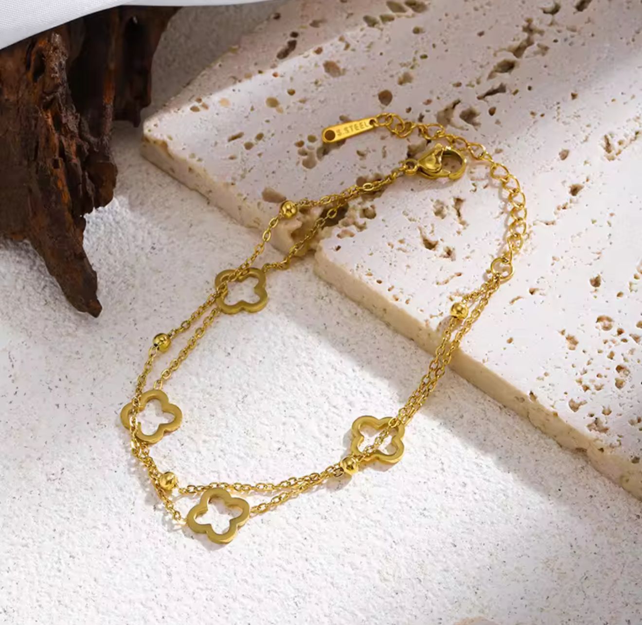 Layered clover bracelet