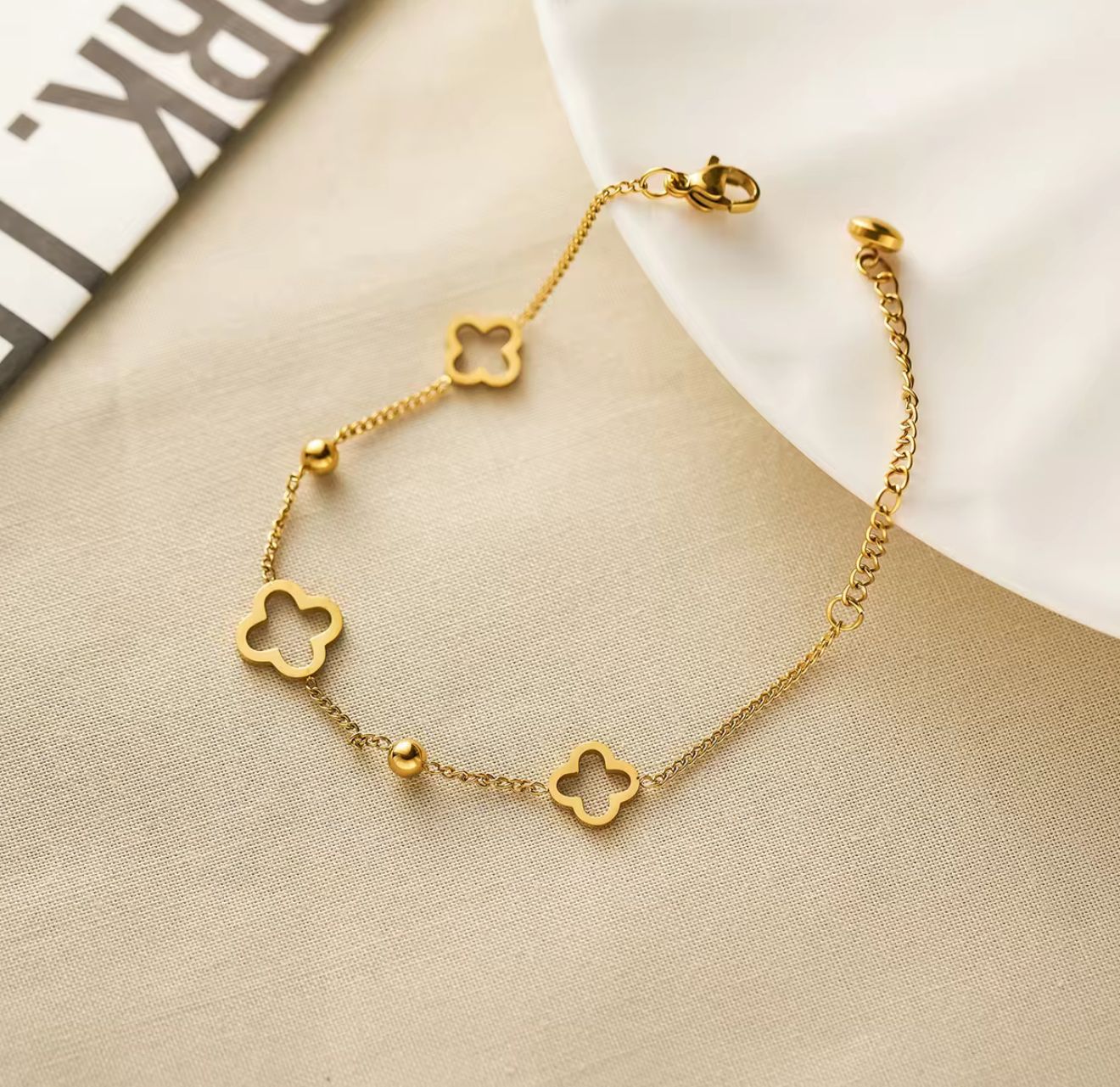 Clover chain bracelet