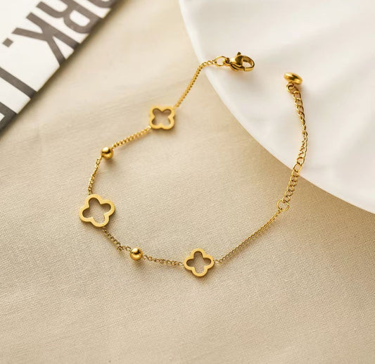 Clover chain bracelet