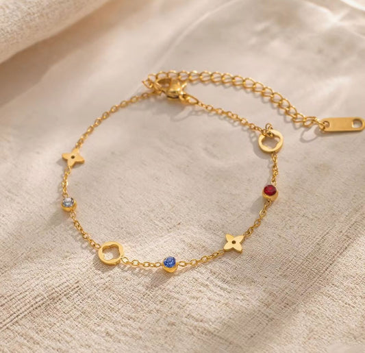 Cleef stone bracelet