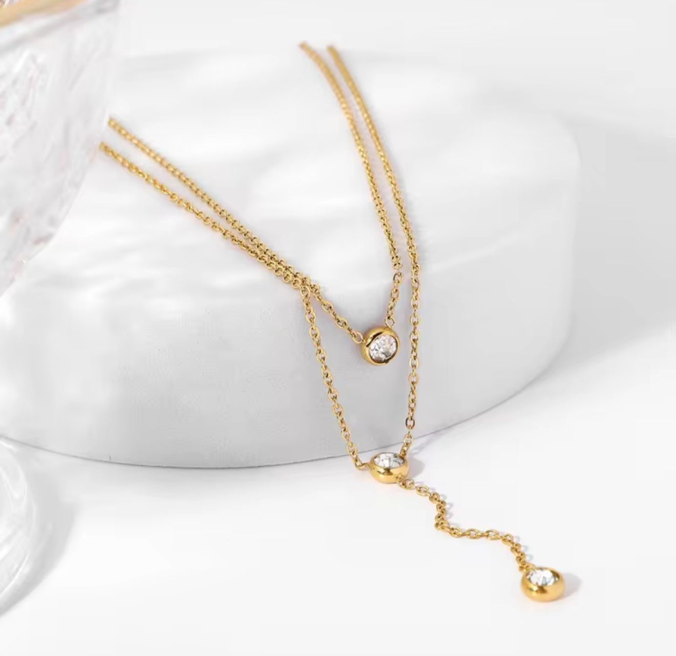 Manvi Y necklace