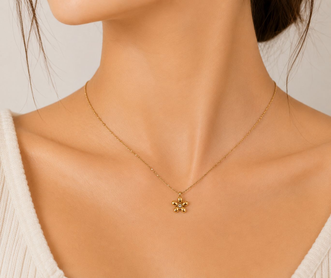 Bloom necklace