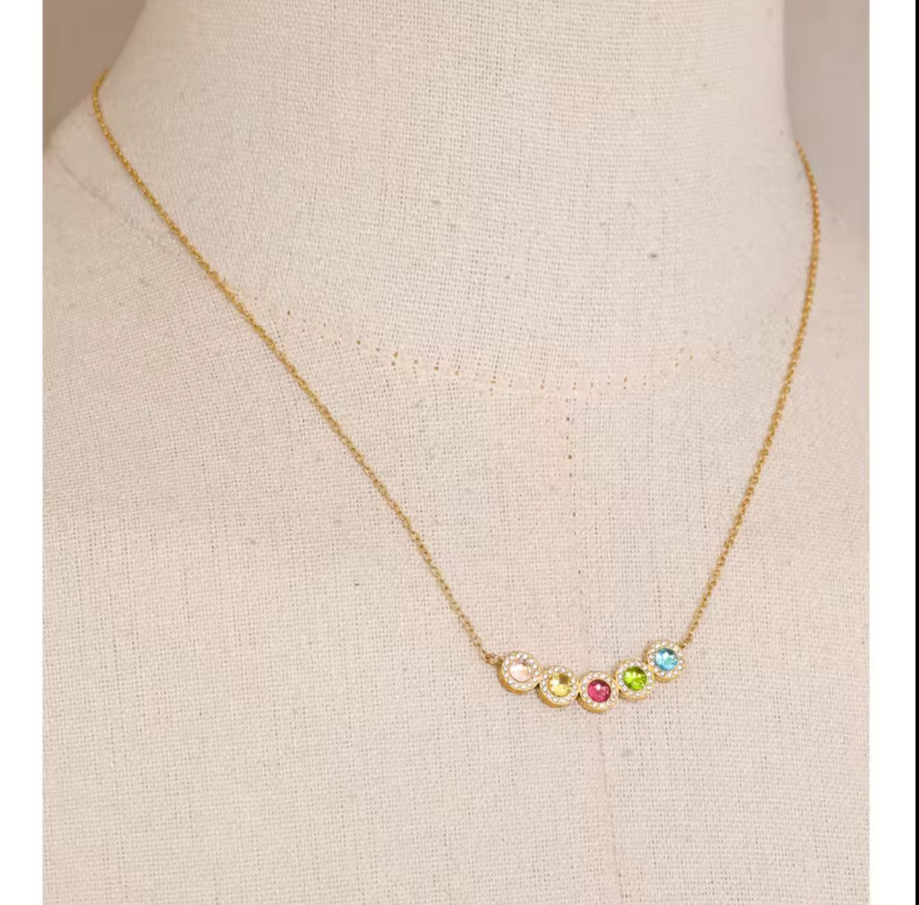 Gem stone necklace