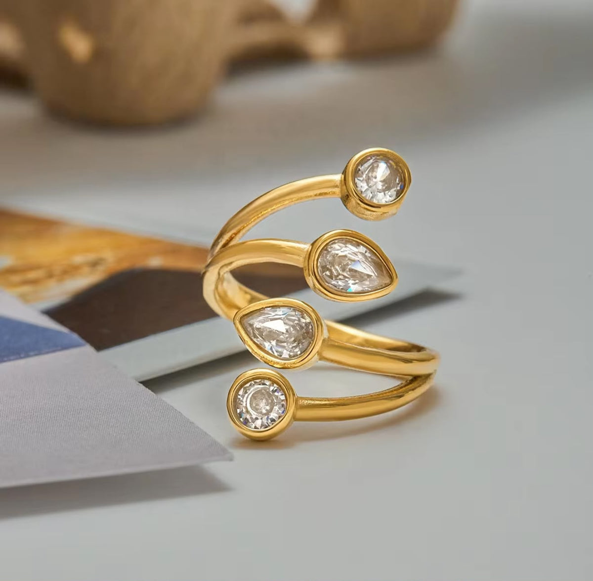 Vini ring