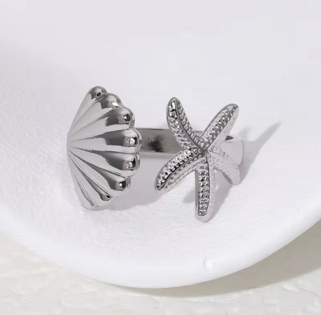 Silver Shell Set of 4 Rings