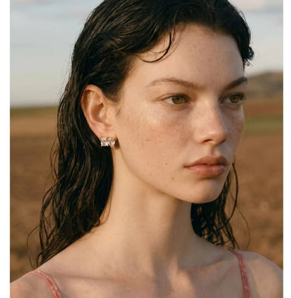 Lumière duo studs