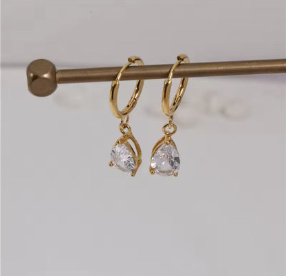 Pear drop Earrings