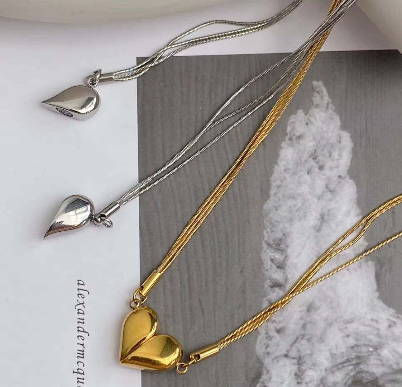 Magnetic heart necklace