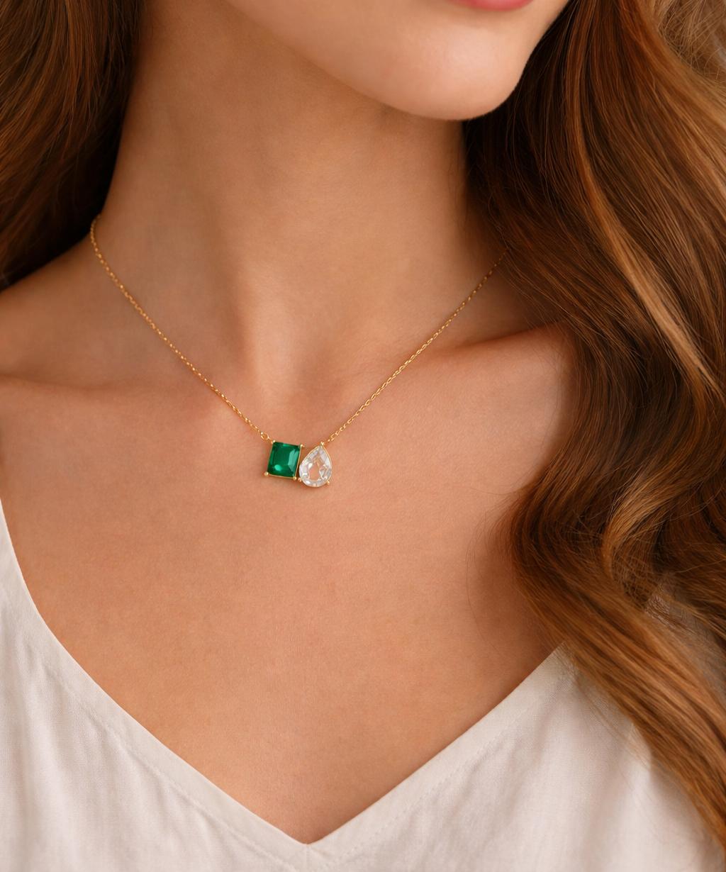 Elara Necklace