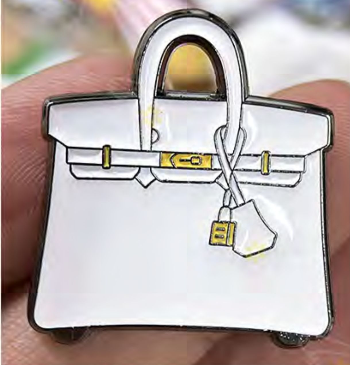 Handbag badge