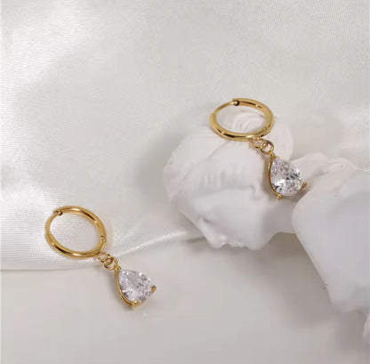 Pear drop Earrings