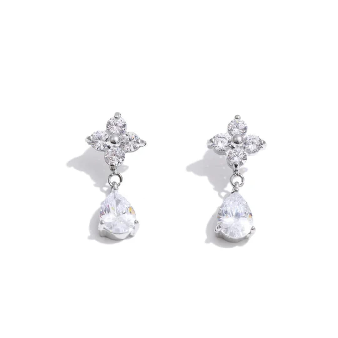Diamond pearl Earrings