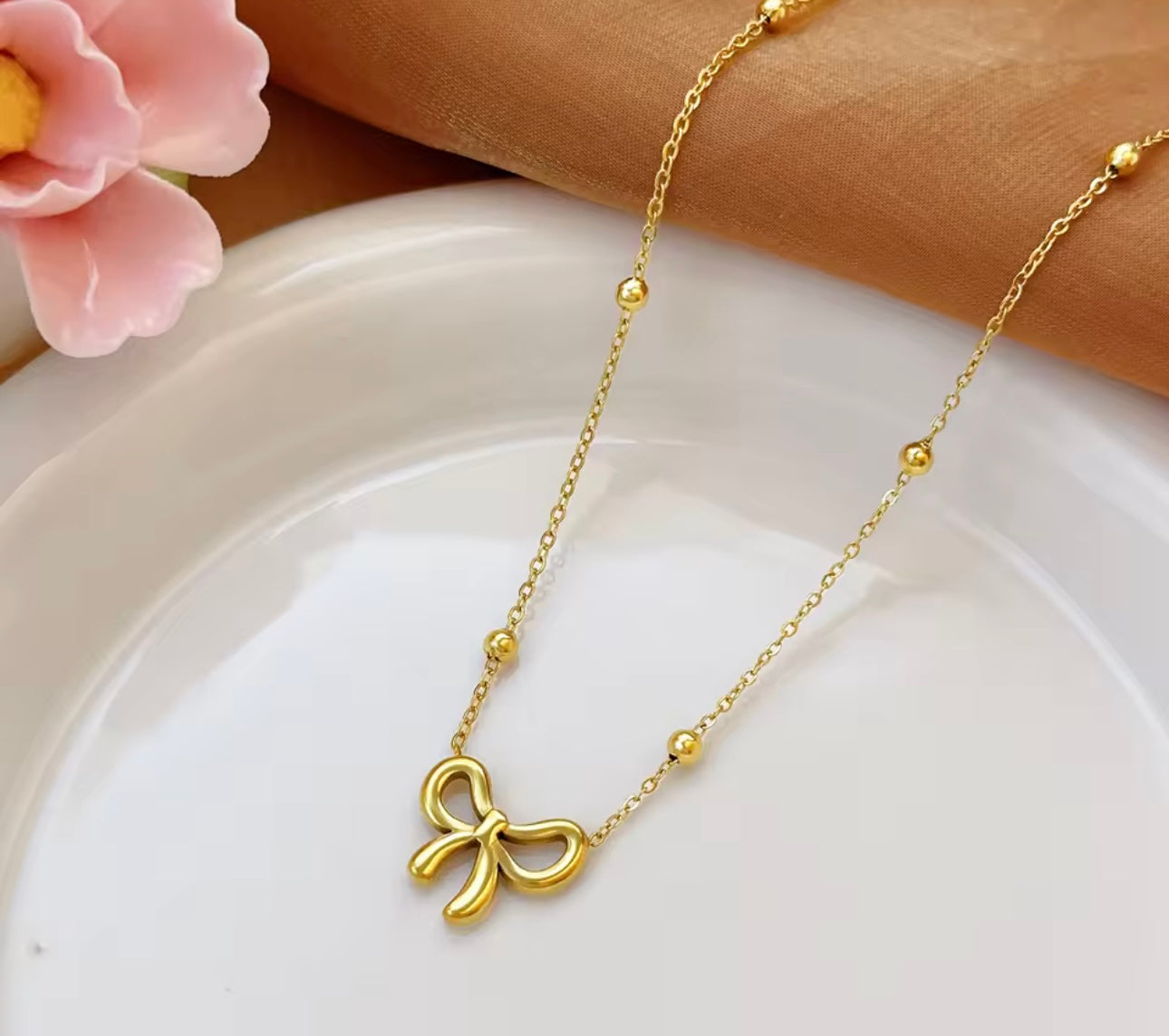 18K gold plated bow necklace