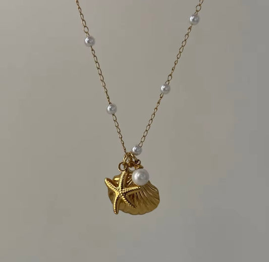Summer pearl starfish necklace