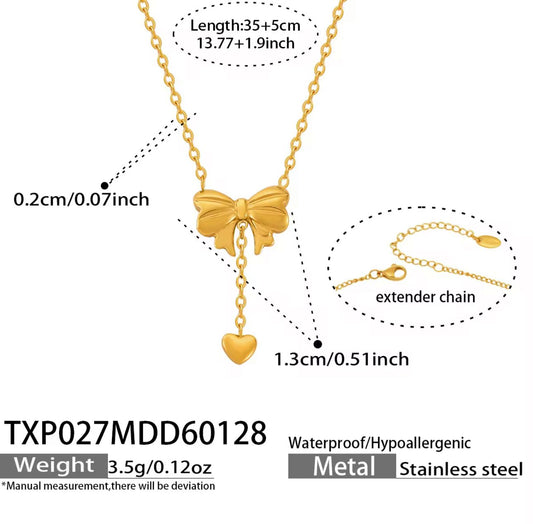 Peora necklace